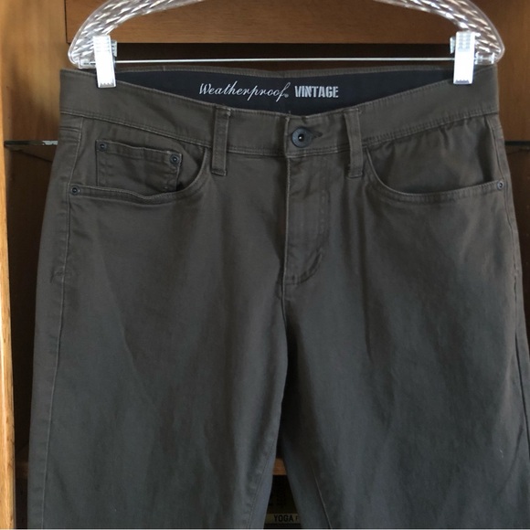 Like New Weatherproof Vintage Olive Jeans - Picture 4 of 6